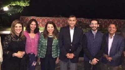 السفارة تحتفل بنجاح عملية احمد حلمي في امريكا..ده لو معلم ولا استاذ جامعة 