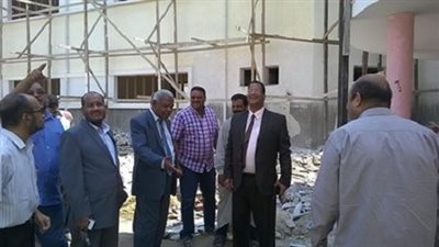 المحافظ تحدي  الوزير ..العاملون بإدارة الإسماعيلية التعليمية يرحبون بقرار عودة 