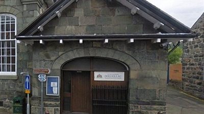 طالب يغتصب زميلته بعد سماع حصة الثقافة الجنسية