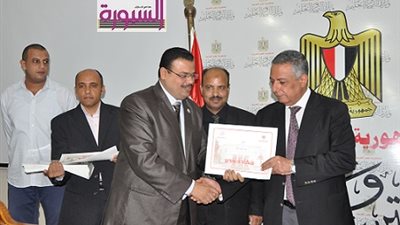 بالصور ..التعليم تعلن بدء المرحلة الثالثة من برنامج القوافل التعليمية وتكرم المعلمين