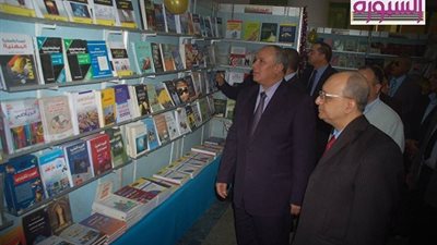 نورالدين يفتتح المعرض الدولي السادس للكتاب بجامعة سوهاج