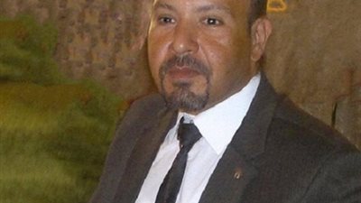 كامل : هل سيطبق قانون تجريم اهانة ثورتي 25 يناير و30 يونيو علي المسئولين ؟