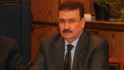 وزير النقل ينهي مشكلة مدرسة السكة الحديد بفايد