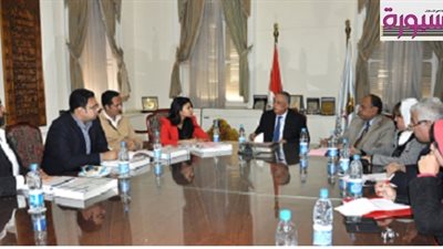 أبو النصر يسمع 