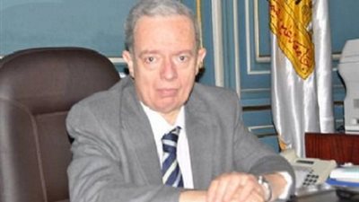 رئيس جامعه عين شمس يستعرض الاستعدادات الخاصة بامتحانات الفصل الدراسى الاول
