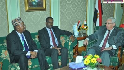 عبدالخالق : الوزارة لاتدخر جهدا في  اعادة اعمار دولة  الصومال الشقيقة