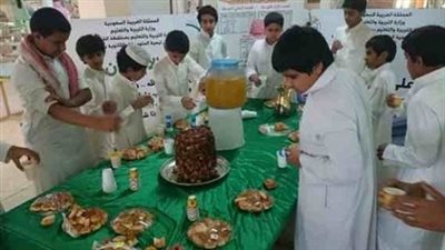 مدرسة بالسعودية تستقبل طلابها في أول أيام الامتحانات بـ