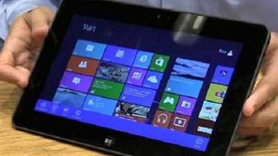 استلام 2930 تابلت لتوزيعها على طلاب الصف الأول الثانوي بالسويس
