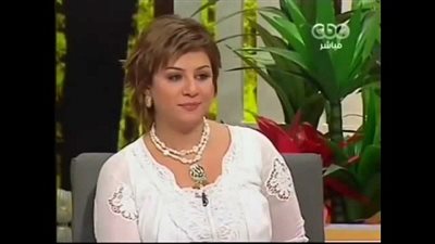 بالفيديو.. مفيدة شيحة تنفعل على ضيفة البرنامج: 