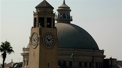 ضبط 4 حالات غش بالفرقة الثانية لحقوق القاهرة