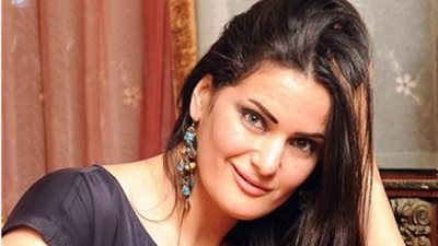 مستخدموا الفيس بوك : التصويت علي واحدة و نص