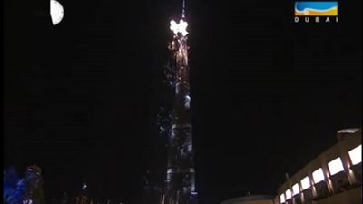 بالفيديو.. دبي تطل علي العام الجديد من أعلي 