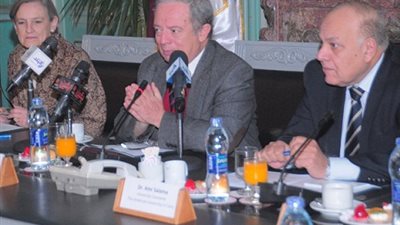 الجامعة الأمريكية بالقاهرة تفتتح مركزين لتنمية المهارات المهنية والتوظيف بجامعة عين شمس