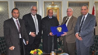 عبد الخالق يستقبل وزير التعليم العالي الليبي
