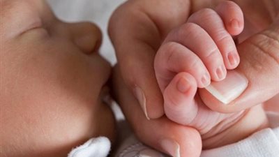 سيدة تضع مولودها بعد ساعة من اكتشاف حملها