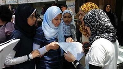 رصد لمحاولات الغش في لجان امتحانات الإعدادية.. اليوم
