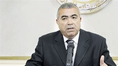 محافظ الاسكندرية يناقش رفع كفاءة المستوي التعليمي للطلاب