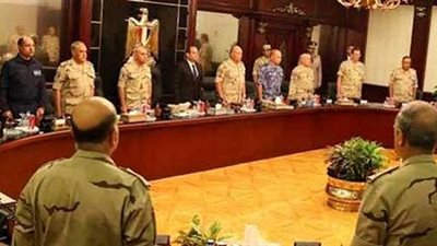 عاجل.. السيسي يصدر قرارا بتشكيل قيادة موحدة لمنطقة شرق القناة
