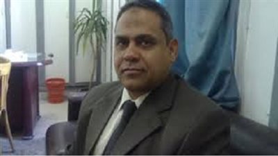 مدير ادارة الإسماعيلية التعليمية يستعرض الاستعداد للفصل الدراسي الثاني