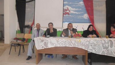 إدارة الإسماعيلية التعليمية تناقش استعدادات المدارس لانتخابات مجلس الشعب