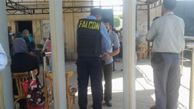 اليوم.. فالكون تنتهي من تركيب بوابات إلكترونية جديدة بجامعة القاهرة