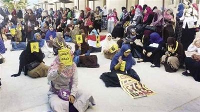 اخوات الازهر يقطعن طريق يوسف عباس بمدينة نصر