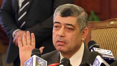 وزير الداخلية : متواجد في مكتبي ولم اترك منصبي
