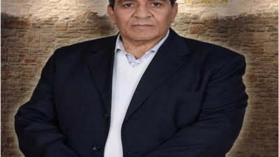 نقيب معلمي الإسماعيلية يطرح استطلاعا لترشحه لانتخابات البرلمان