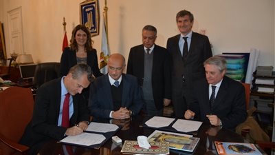 بروتوكول تعاون لتعزيز فرص الشباب في العمل في قطاع الغزل والنسيج