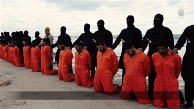 فيديو..مخرج مصري صوّر فيديو ذبح المصريين في ليبيا