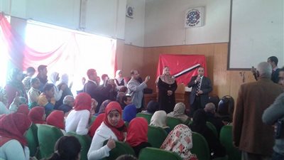 بالصور.. توجيه الموسيقى بإدارة نجع حمادي يقيم معرض الموسيقى بمركز الاعلام 
