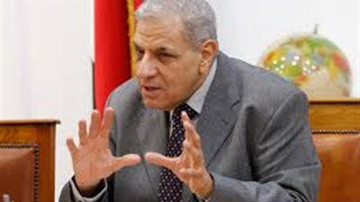 اتحاد جامعة مصر عن محلب: يعلم أن الشباب والتعليم سر نجاح أي أمة.. وفخورين به
