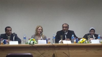 ألسن عين شمس تناقش رواية الكاتبة الالمانية 