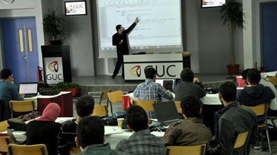 الجامعة الالمانية تستضيف معسكرا تدريبيا لطلاب كليات الهندسة بالجامعات المصرية