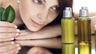 طرق مختلفة لتعطير الشعر بدلا من الكيماويات