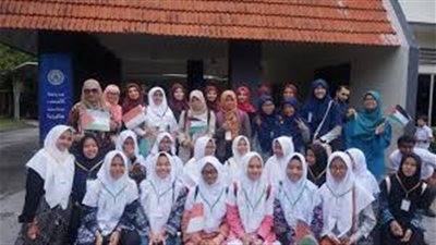 بعد رفض تناول لقاح كورونا.. قرار ماليزي يطيح بالمعلمين فهل يتم تطبيقه في مصر؟