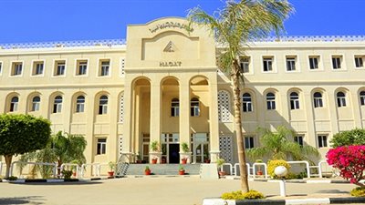 أكاديمية الشروق تعلن عن توافر أماكن شاغرة لـ طلاب الثانوية العامة 