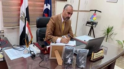 وكيل تعليم السويس يتفقد عدد من مدارس المحافظة في أول أيام العام الدراسي