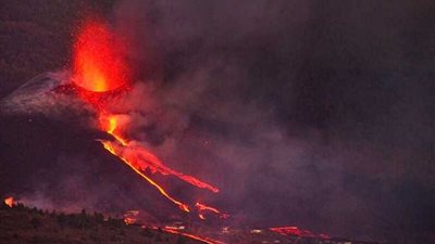 رئيس البحوث الفلكية يكشف حقيقة تكون حمم بركانية في الإسكندرية