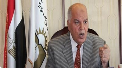 نقيب المعلمين يصدر قرارات عاجلة بشأن قضايا المعلمين