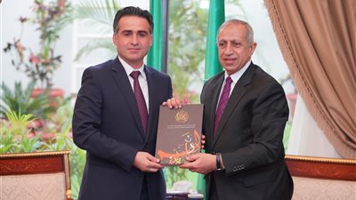 رئيس الأكاديمية العربية يستقبل وزير الأشغال العامة والنقل اللبنانى 