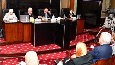 انتقادات نارية من البرلمان الى طارق شوقى بشأن قرار الغاء التشعيب بالثانوية العامة