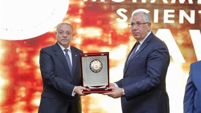 جائزة محمد ربيع ناصر تعلن الفائزين بها لعلم 2021  محمد عوض تاج الدين 