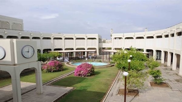 جامعة السلطان قابوس