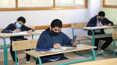 ننشر إجابات امتحان اللغة العربية الـ