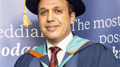 الدكتور محمد لطفى ..عاشق للوطن ..أبدع فأذهل فأستحق أن يكون فى الصدارة 