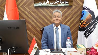 رئيس جامعة جنوب الوادي: انتظام الدراسة في اول ايام الفصل الدراسي الثاني 