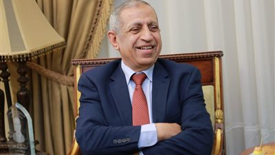 للمرة الثالثة على التوالي.. تجديد تعيين الدكتور إسماعيل عبدالغفار  بمجلس أمناء الجامعة البحرية الدولية 