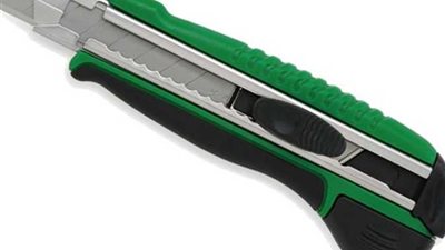 تلميذ ابتدائى يطعن زميله بالسلاح الابيض داخل المدرسة