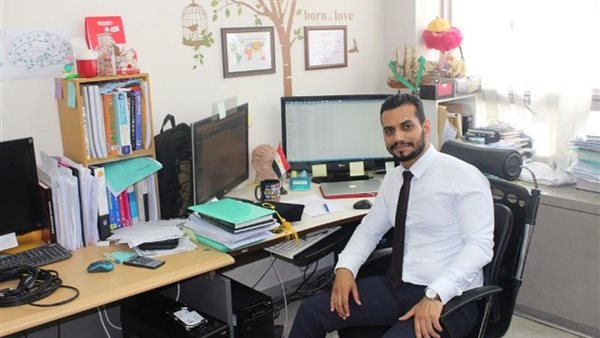  الدكتور مينا مكاري